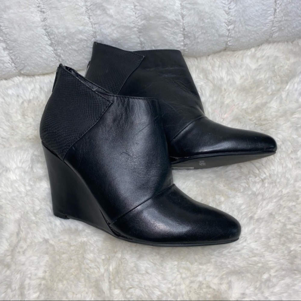 Aldo black Botties size 7
